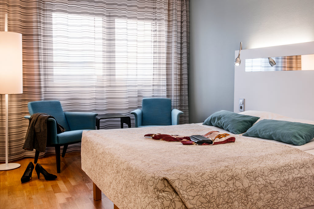 Photo by: Fotograf Jimmy Eriksson AB, Tomtebogatan 30, 113 38 Stockholm, 0703 73 44 29, info@jimmyeriksson.se Scandic Plaza Umea, room, turqoise